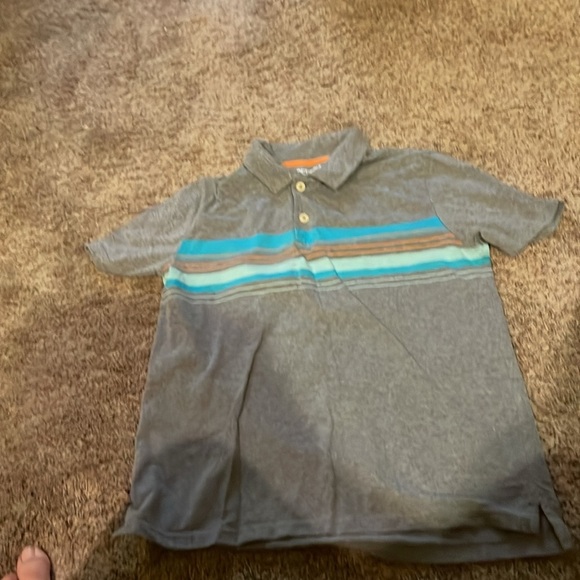 - Bundle of 4 Boys shirt - Picture 6 of 7